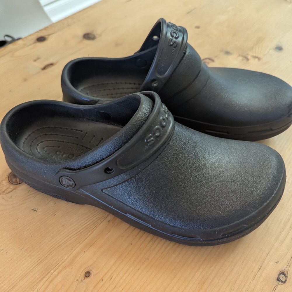 NWoT Crocs Bistro Clog, Black, mens size 10
